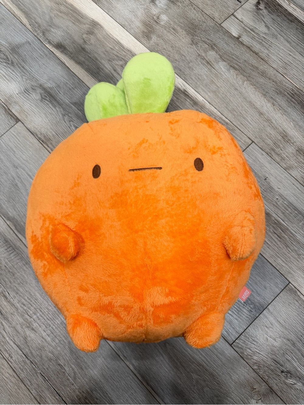 Fluffnest Puffpals Carl the Carrot P004